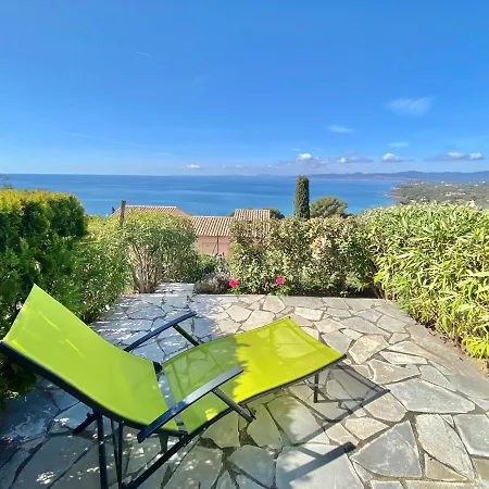 Yara Vue Mer Piscine 4pax Holiday home Saint-Raphael (Var)